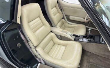 Chevrolet-Corvette-1980-Dark-Ivy-Green-Metal-Oyster-23