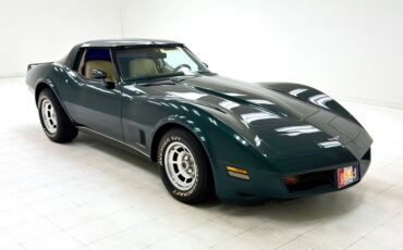 Chevrolet-Corvette-1980-Dark-Ivy-Green-Metal-Oyster-24