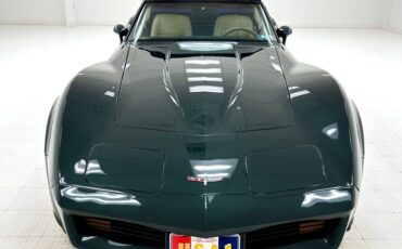 Chevrolet-Corvette-1980-Dark-Ivy-Green-Metal-Oyster-25