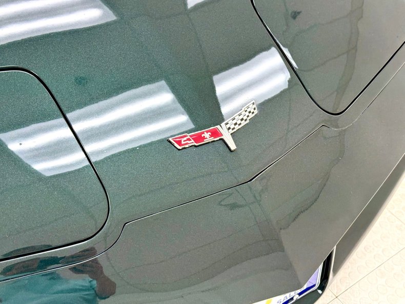 Chevrolet-Corvette-1980-Dark-Ivy-Green-Metal-Oyster-26