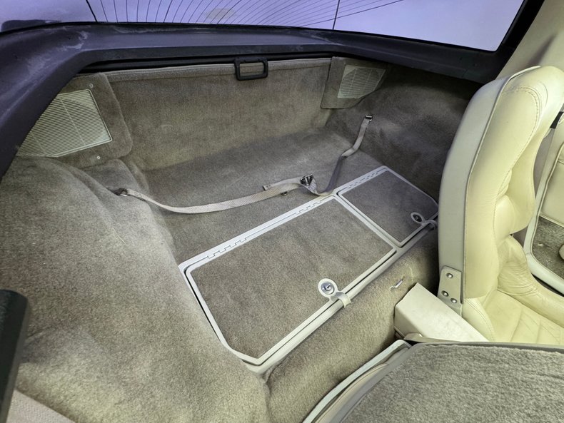 Chevrolet-Corvette-1980-Dark-Ivy-Green-Metal-Oyster-34