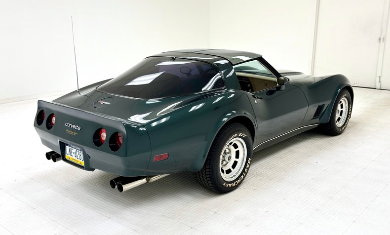 Chevrolet-Corvette-1980-Dark-Ivy-Green-Metal-Oyster-4
