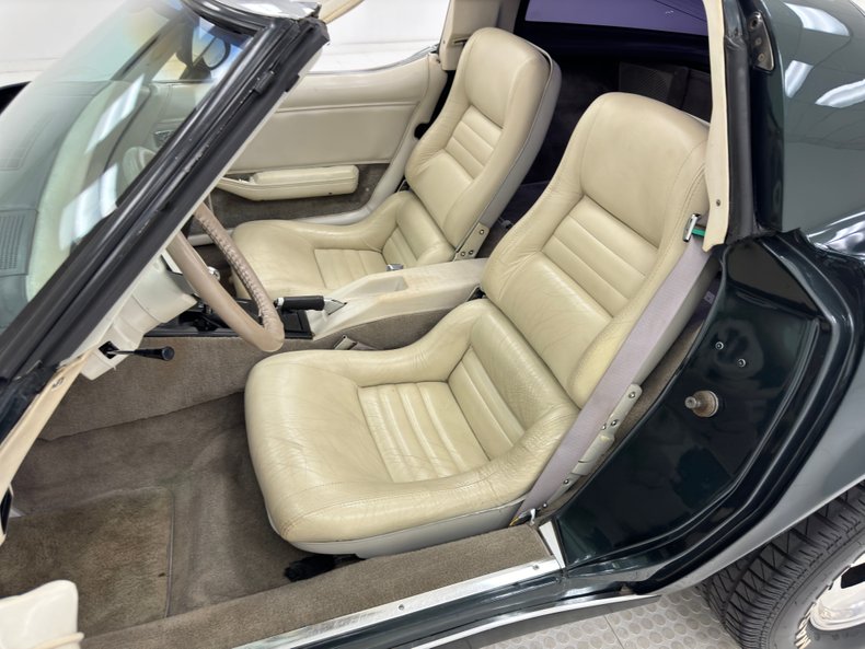 Chevrolet-Corvette-1980-Dark-Ivy-Green-Metal-Oyster-44