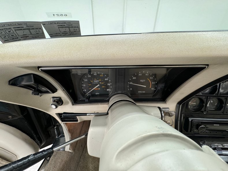 Chevrolet-Corvette-1980-Dark-Ivy-Green-Metal-Oyster-45