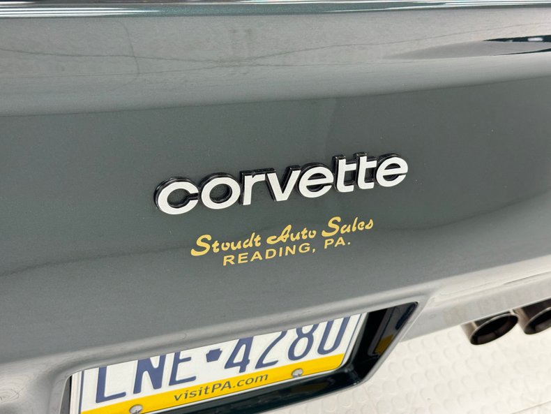 Chevrolet-Corvette-1980-Dark-Ivy-Green-Metal-Oyster-7