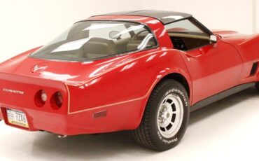 Chevrolet-Corvette-1981-Red-Camel-1