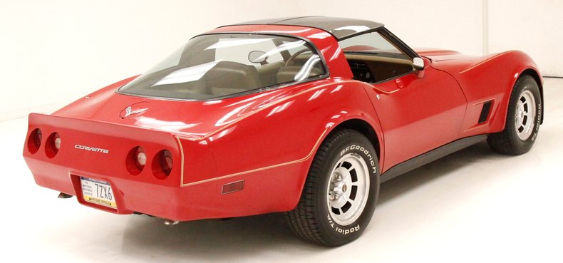 Chevrolet-Corvette-1981-Red-Camel-1
