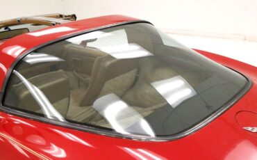 Chevrolet-Corvette-1981-Red-Camel-12