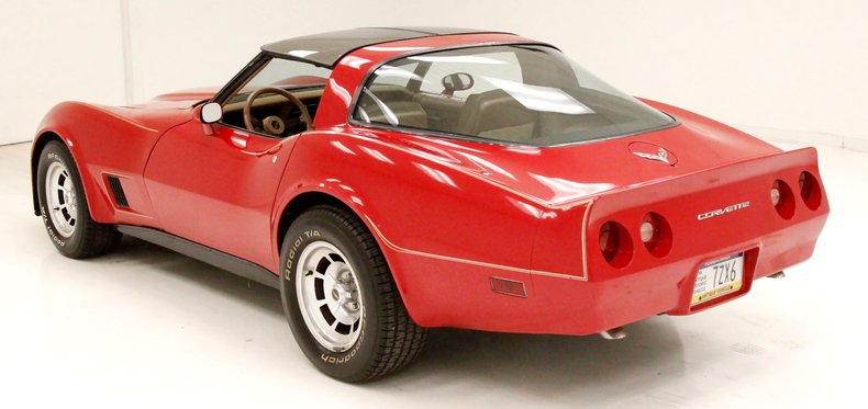 Chevrolet-Corvette-1981-Red-Camel-14