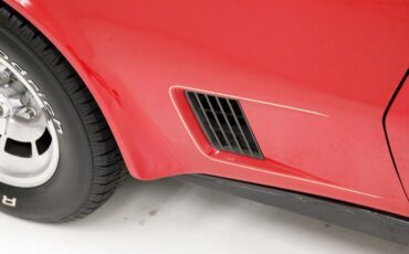 Chevrolet-Corvette-1981-Red-Camel-23