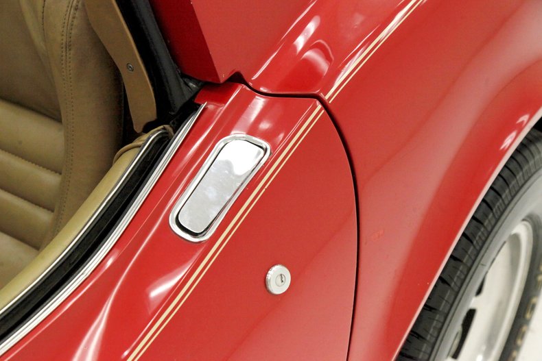 Chevrolet-Corvette-1981-Red-Camel-24