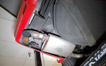 Chevrolet-Corvette-1981-Red-Camel-44