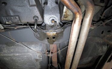 Chevrolet-Corvette-1981-Red-Camel-8