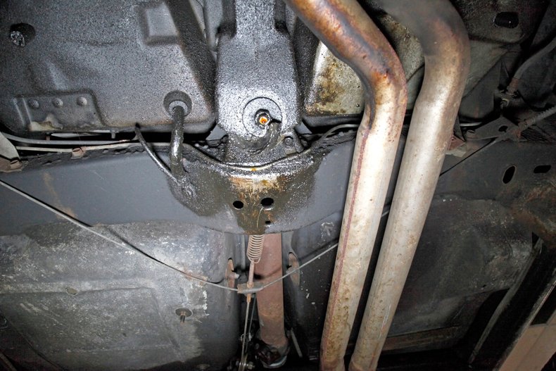 Chevrolet-Corvette-1981-Red-Camel-8