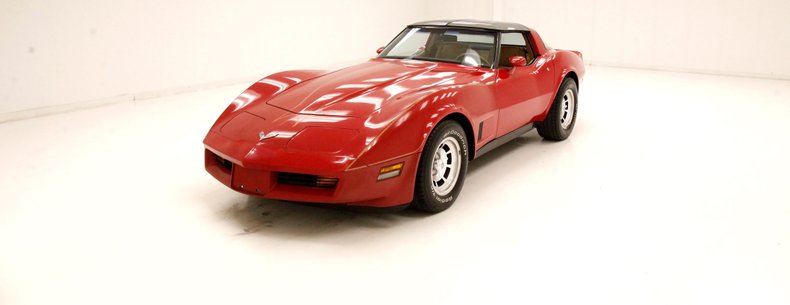 Chevrolet-Corvette-1981-Red-Camel-9