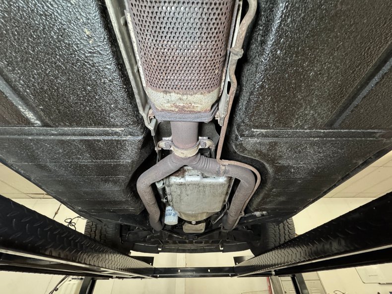 Chevrolet-Corvette-1984-Bright-Red-Red-14