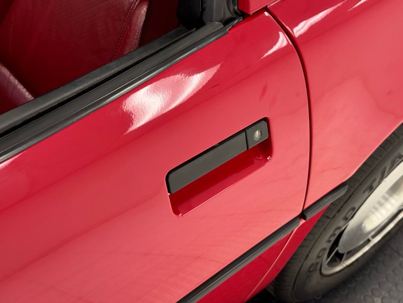 Chevrolet-Corvette-1984-Bright-Red-Red-21