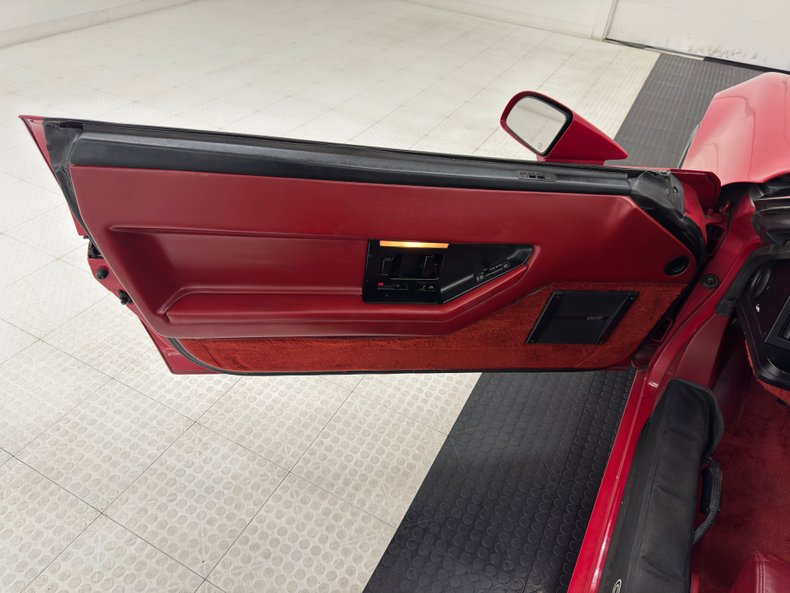 Chevrolet-Corvette-1984-Bright-Red-Red-26