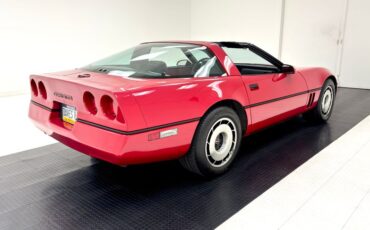 Chevrolet-Corvette-1984-Bright-Red-Red-3