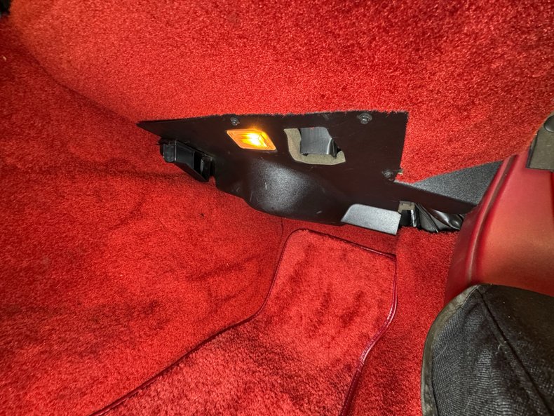 Chevrolet-Corvette-1984-Bright-Red-Red-43