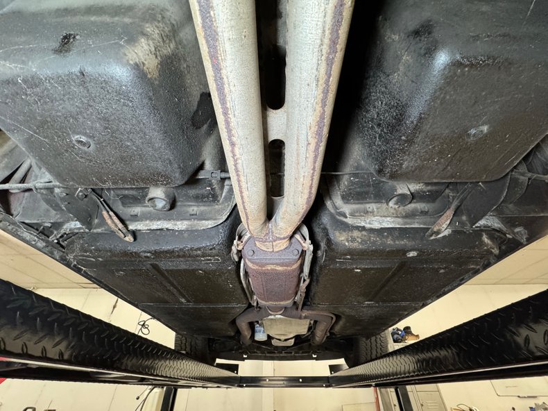 Chevrolet-Corvette-1984-Bright-Red-Red-49