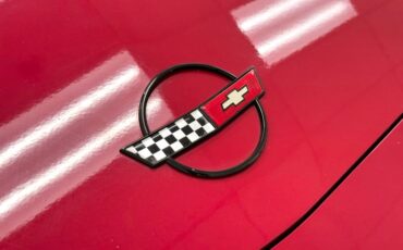 Chevrolet-Corvette-1984-Bright-Red-Red-7