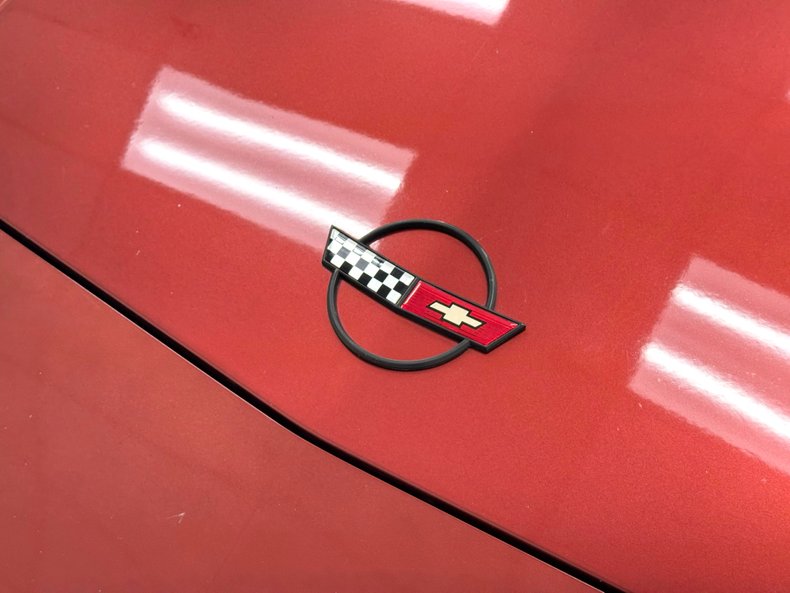 Chevrolet-Corvette-1987-Dark-Red-Metallic-Graphite-10