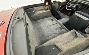 Chevrolet-Corvette-1987-Dark-Red-Metallic-Graphite-32