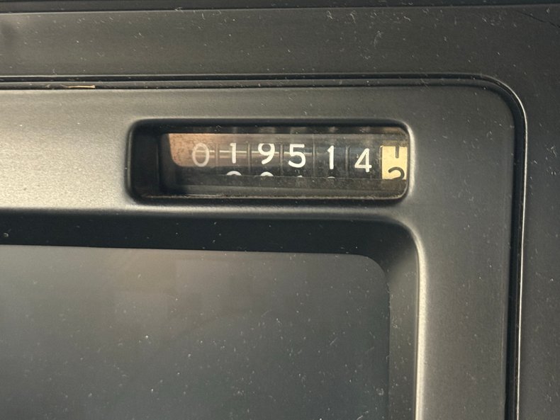 Chevrolet-Corvette-1987-Dark-Red-Metallic-Graphite-39