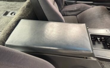 Chevrolet-Corvette-1987-Dark-Red-Metallic-Graphite-44