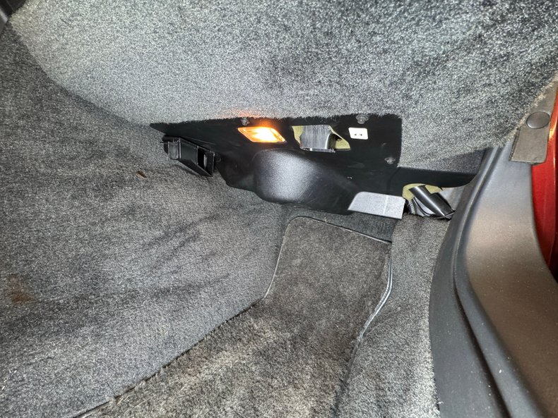 Chevrolet-Corvette-1987-Dark-Red-Metallic-Graphite-46