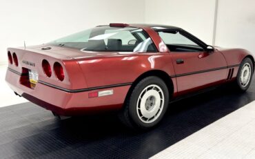 Chevrolet-Corvette-1987-Dark-Red-Metallic-Graphite-5