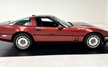 Chevrolet-Corvette-1987-Dark-Red-Metallic-Graphite-6