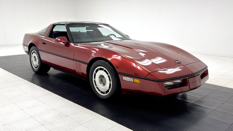 Chevrolet-Corvette-1987-Dark-Red-Metallic-Graphite-7