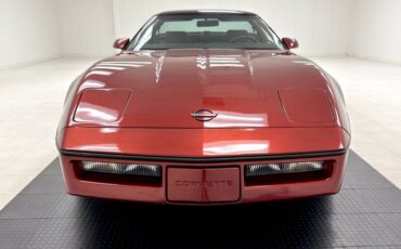 Chevrolet-Corvette-1987-Dark-Red-Metallic-Graphite-9
