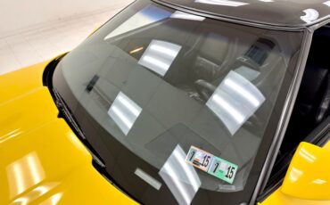Chevrolet-Corvette-1988-Yellow-Black-23