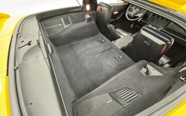 Chevrolet-Corvette-1988-Yellow-Black-34