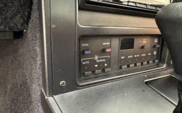 Chevrolet-Corvette-1988-Yellow-Black-44