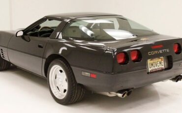 Chevrolet-Corvette-1992-Black-Tan-1