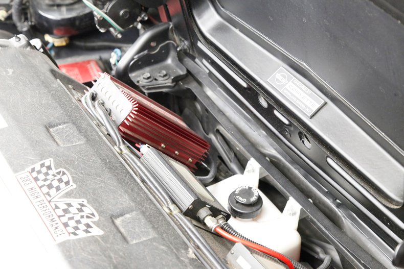 Chevrolet-Corvette-1992-Black-Tan-14