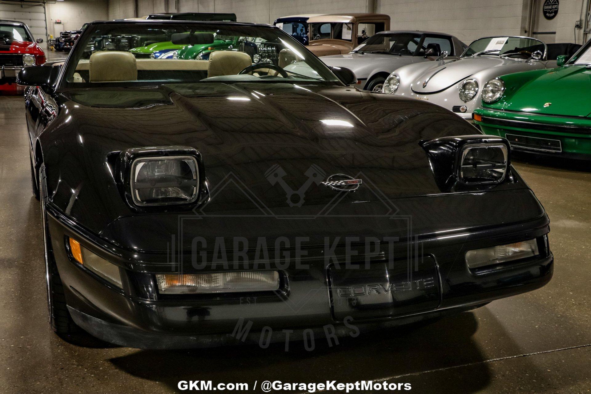 Chevrolet-Corvette-1992-Black-Tan-16
