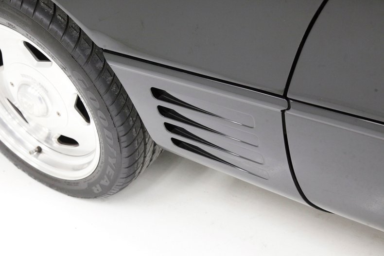 Chevrolet-Corvette-1992-Black-Tan-19