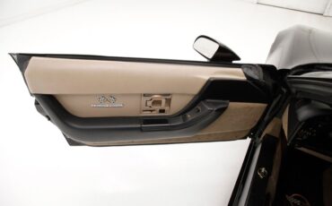 Chevrolet-Corvette-1992-Black-Tan-22