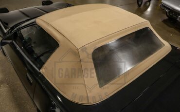 Chevrolet-Corvette-1992-Black-Tan-24