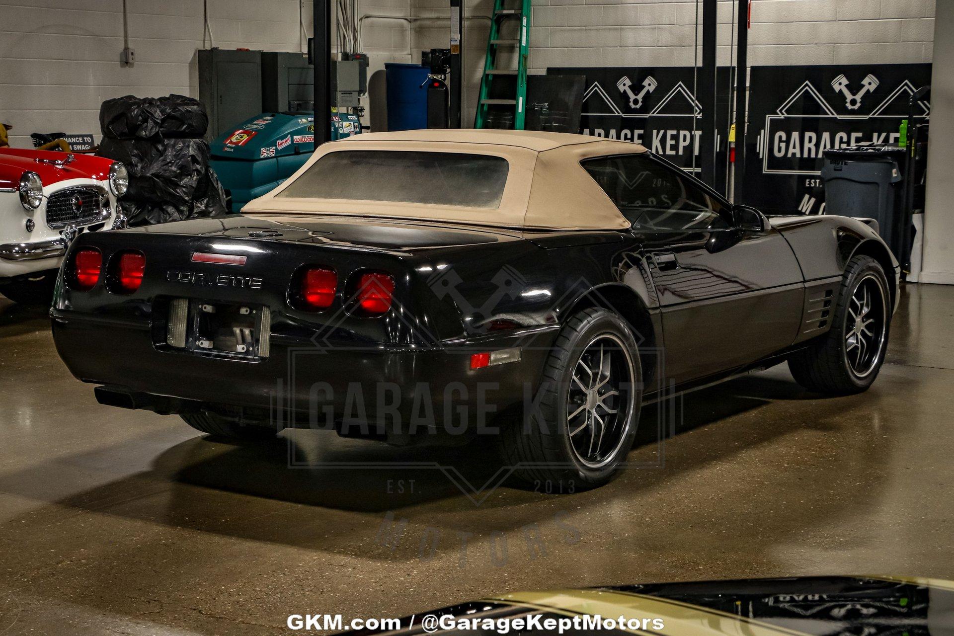 Chevrolet-Corvette-1992-Black-Tan-29