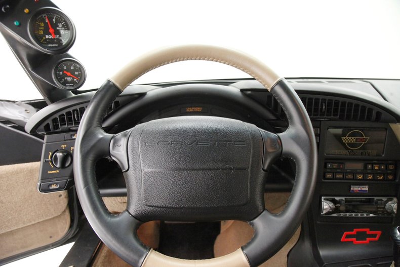 Chevrolet-Corvette-1992-Black-Tan-29