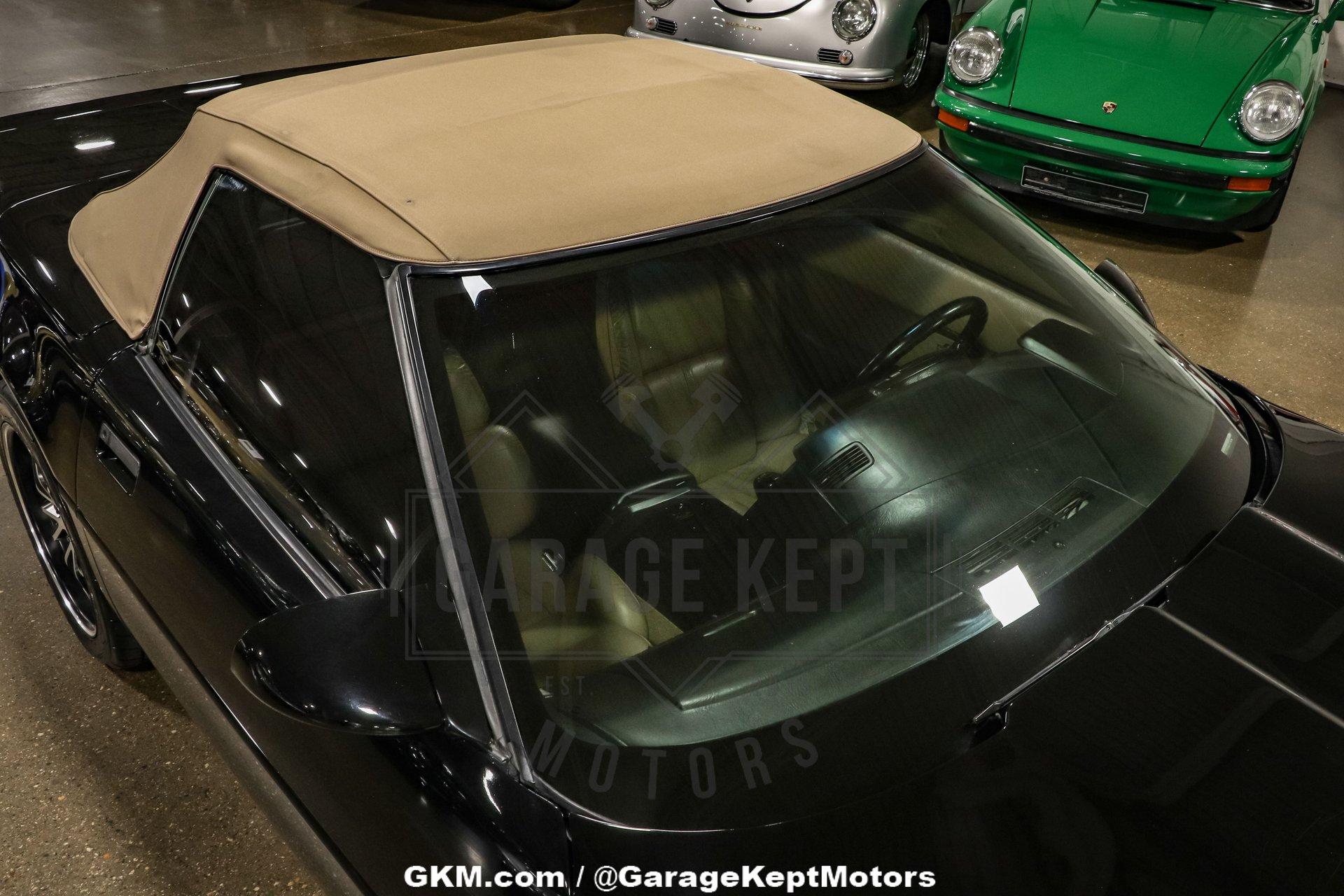 Chevrolet-Corvette-1992-Black-Tan-35