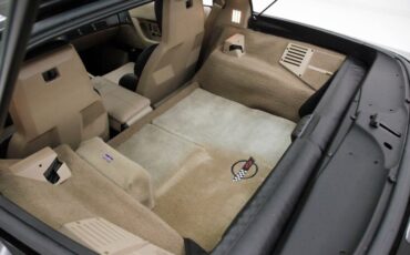 Chevrolet-Corvette-1992-Black-Tan-43