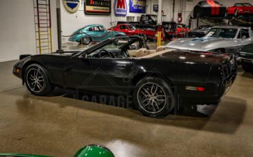 Chevrolet-Corvette-1992-Black-Tan-45