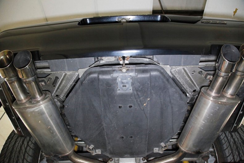 Chevrolet-Corvette-1992-Black-Tan-45